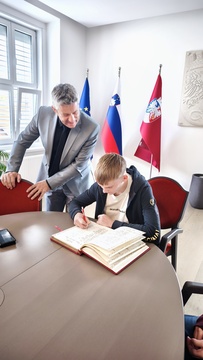 sprejem odličnjakov (1)